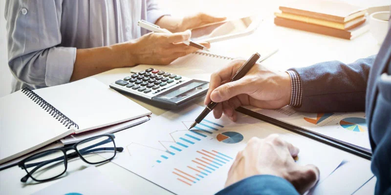 What Outsourced Bookkeeping UK Accountants Can Actually Expect Today